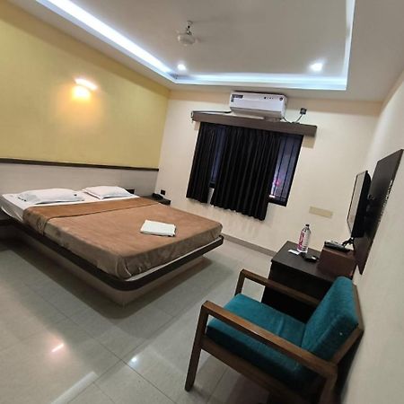 Hotel Pbs Grand Хоспет Екстериор снимка